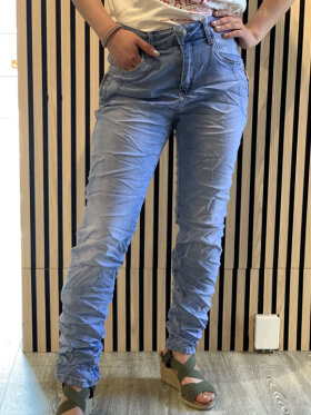 Karostar - Jeans med lynlås detalje